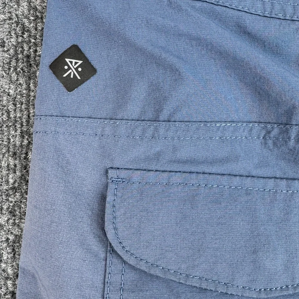 Roark Explorer 2.0 Shorts Men's 34 Blue Sun Faded Hybrid Stretch Hiking Swim Zip